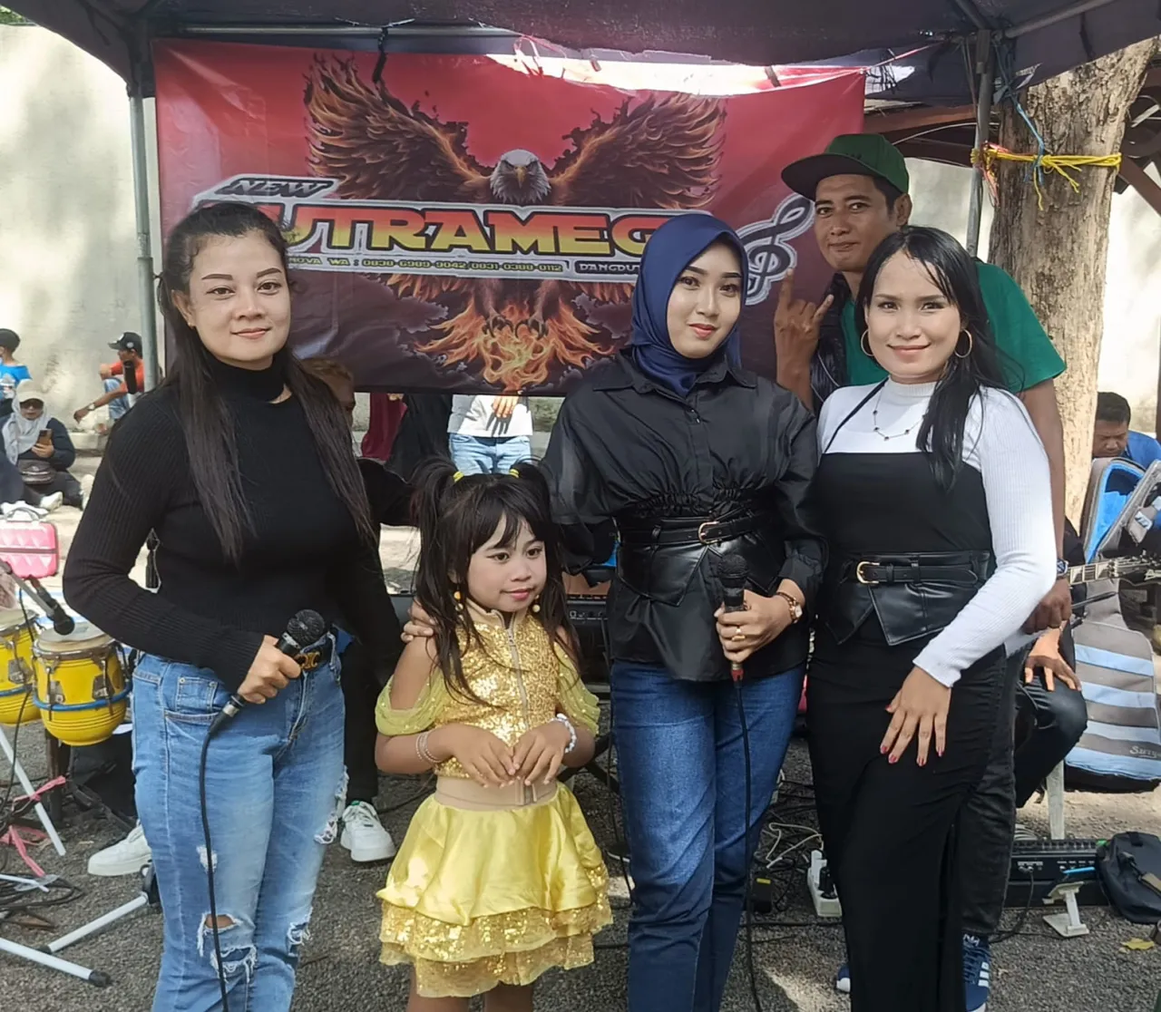 Dangdut Cilik Dinda Queensya dan Vanesha Sukses Memukau Penonton Di Taman Pantai Kenjeran