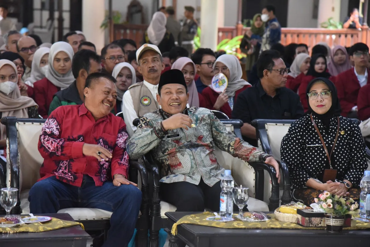 Bupati Subandi Terbitkan SE Sertifikasi Halal untuk Mendukung Destinasi Wisata Halal di Sidoarjo