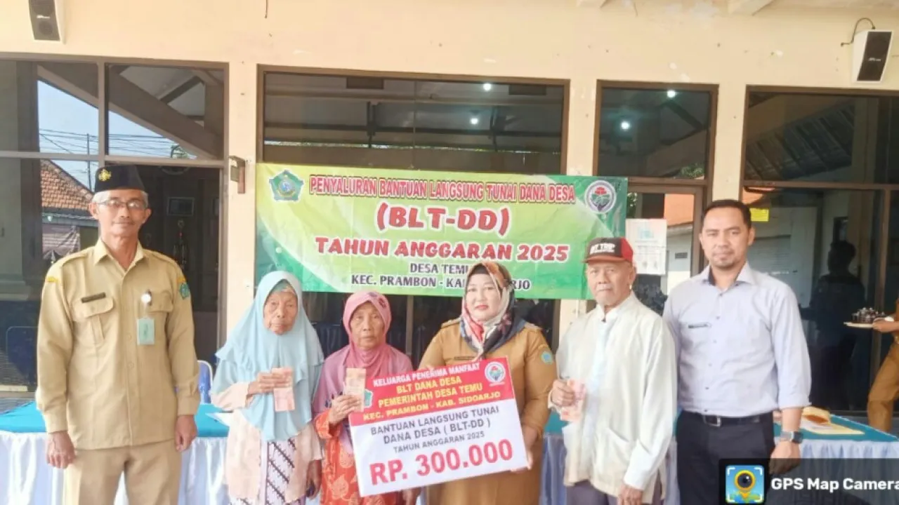 Pemdes Temu Salurkan BLT-DD Triwulan Kedua Kepada 35 Warga KPM