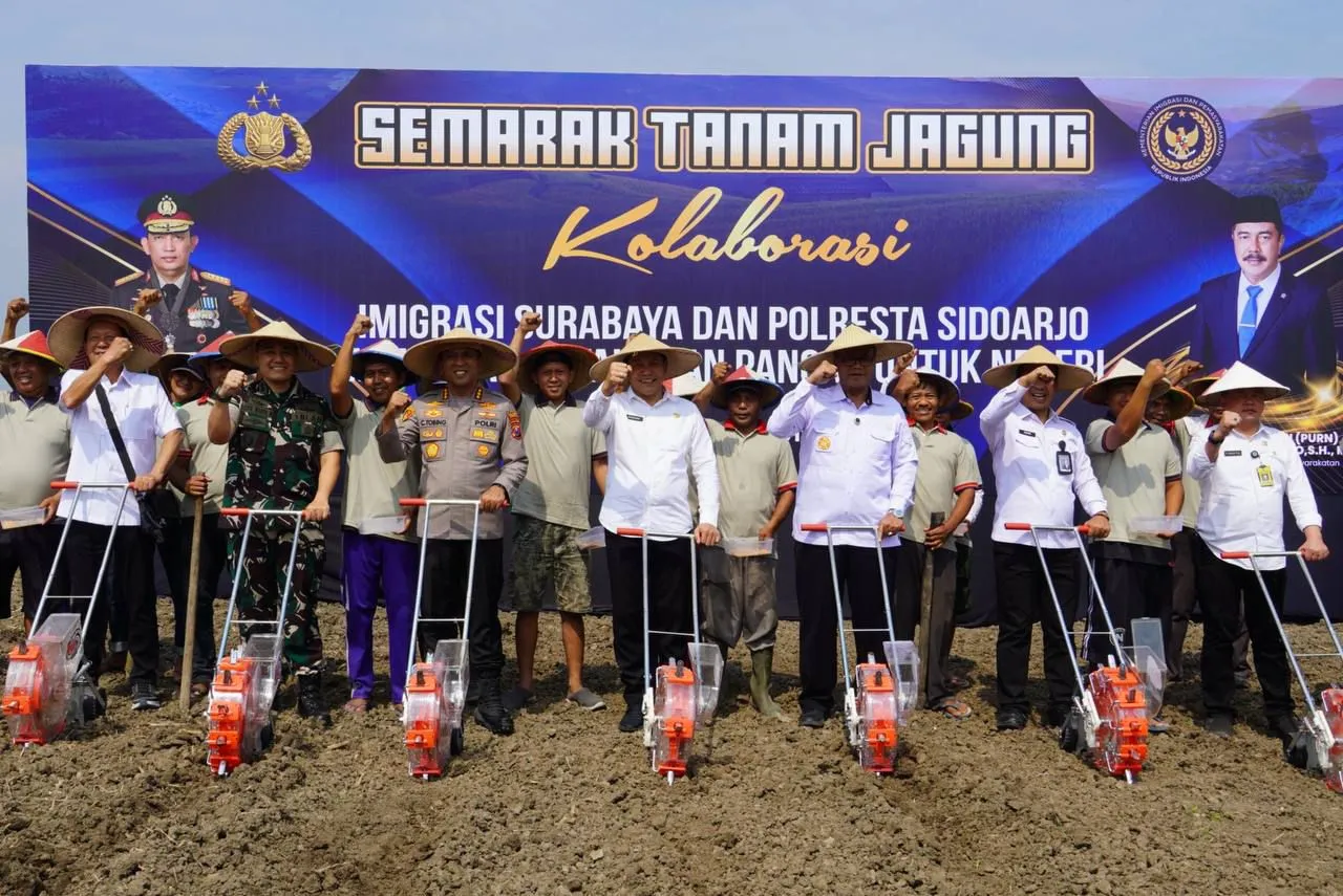 Bupati Sidoarjo Apresiasi Sinergi Imigrasi dan Polresta dalam “Semarak Tanam Jagung"