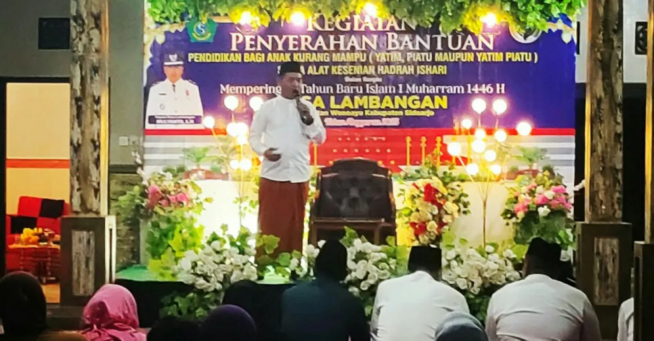 Pemdes Lambangan Berikan Santunan Kepada Anak Yatim Piatu