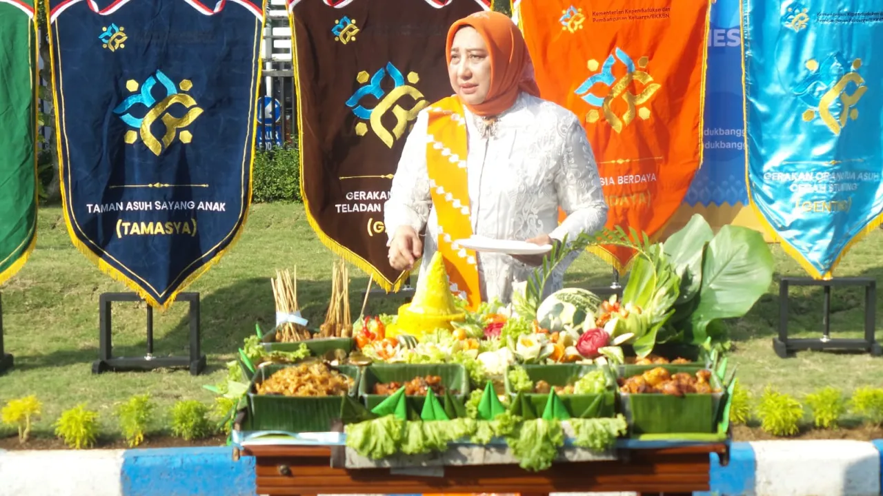 BKKBN JAWA TIMUR PERINGATI HARGANAS ke-32