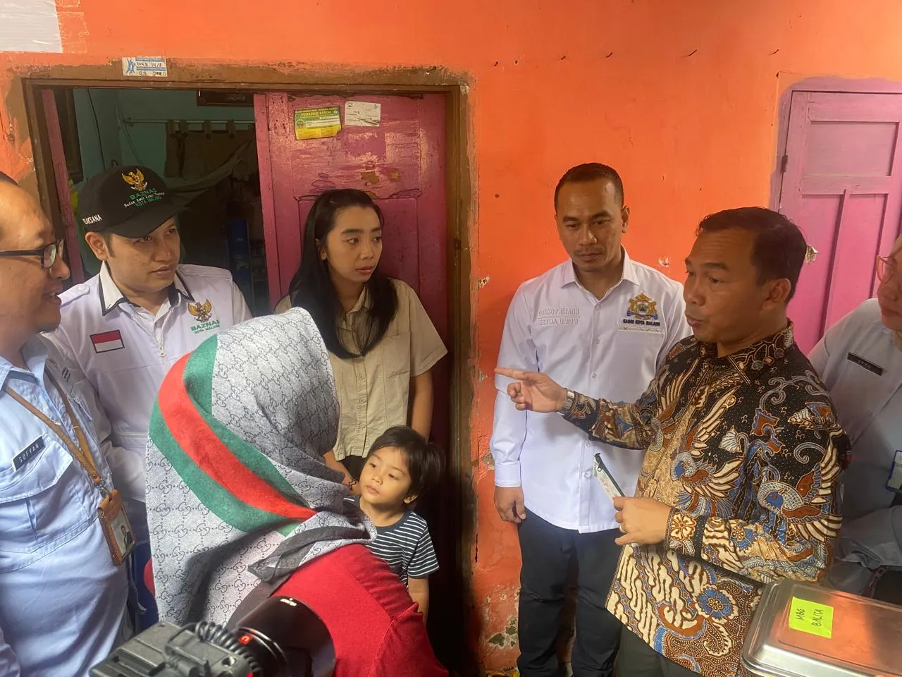Menteri Wihaji Tinjau Keluarga Berisiko Stunting di Malang, Tegaskan Program “Genting” Harus Tepat Sasaran