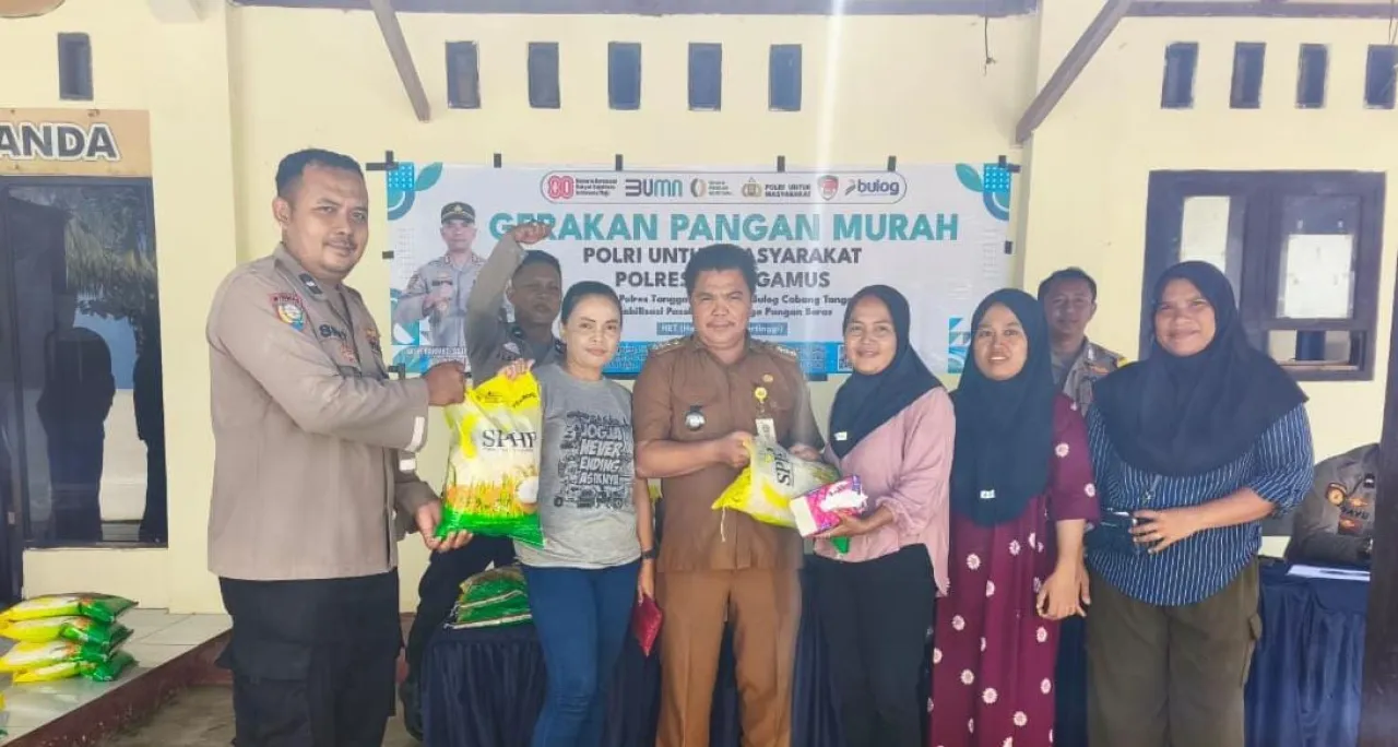 Polsek Cukuh Balak Gelar Gerakan Pangan Murah, 100 Sak Beras Ludes Terjual