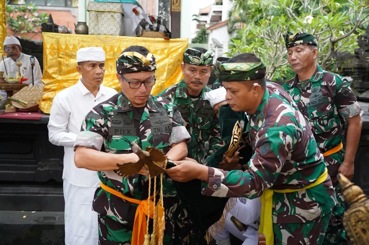 Kodam IX/Udayana Gelar Prosesi Sakral Pasupati Pataka, Pangdam: Wujudkan Tekad dan Komitmen Pengabdian