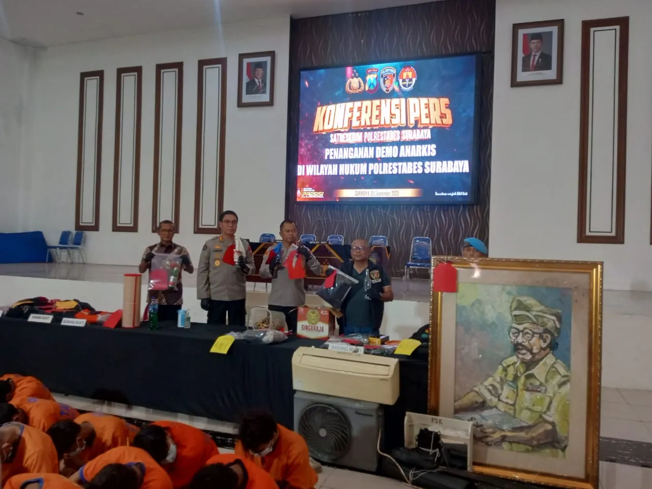 Kerusuhan Surabaya 3 Hari: 33 Tersangka, 315 Orang Diamankan, Puluhan Fasilitas Rusak