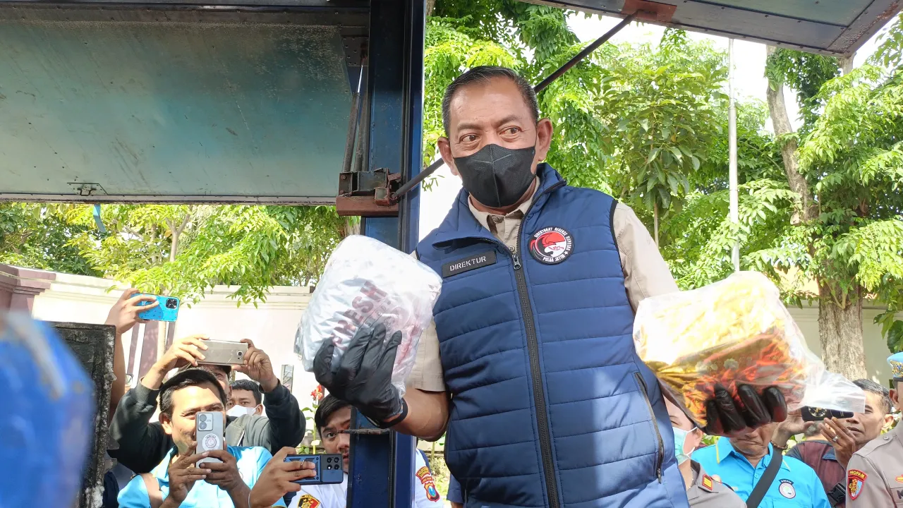 Barang Bukti Narkoba 84,7 Kg Sabu & 40 Ribu Ekstasi Dimusnahkan Polrestabes Surabaya