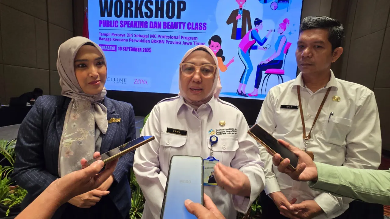 BKKBN Jatim Gelar Workshop Public Speaking dan Beauty Class