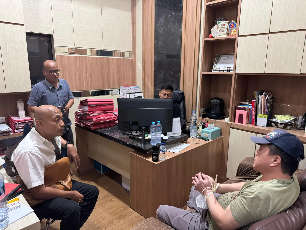 Welly Tanubrata Berhasil Dieksekusi Kejari Tanjung Perak di Ruko Waterplace Surabaya