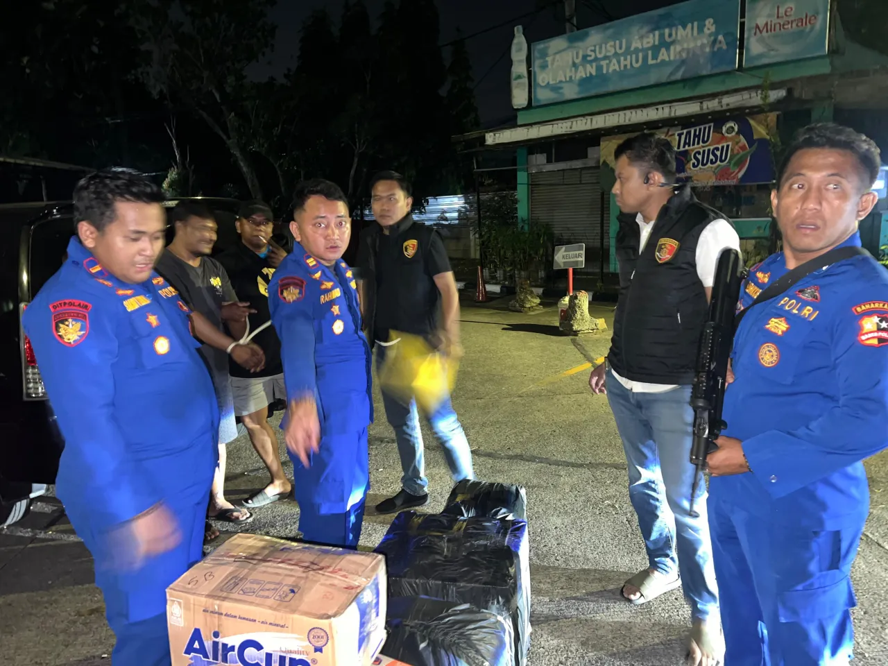 Polisi Airud Gagalkan Pengiriman 50 Ribu Benih Lobster Ilegal di Cianjur, Negara Berpotensi Rugi Rp7,5 Miliar