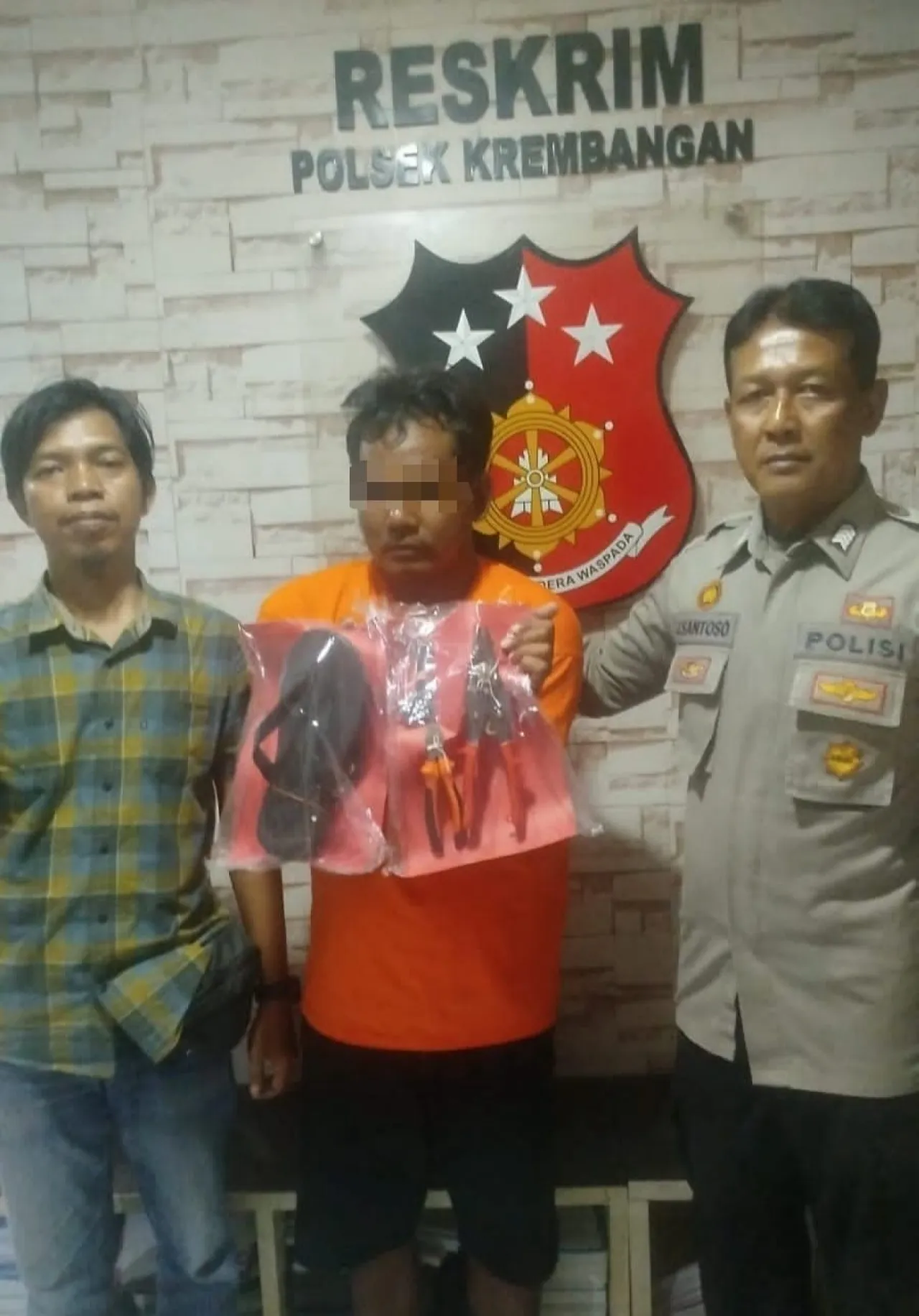 Polsek Krembangan Amankan Pelaku Pencurian Modus Kempes Ban di Jalan Dupak Rukun