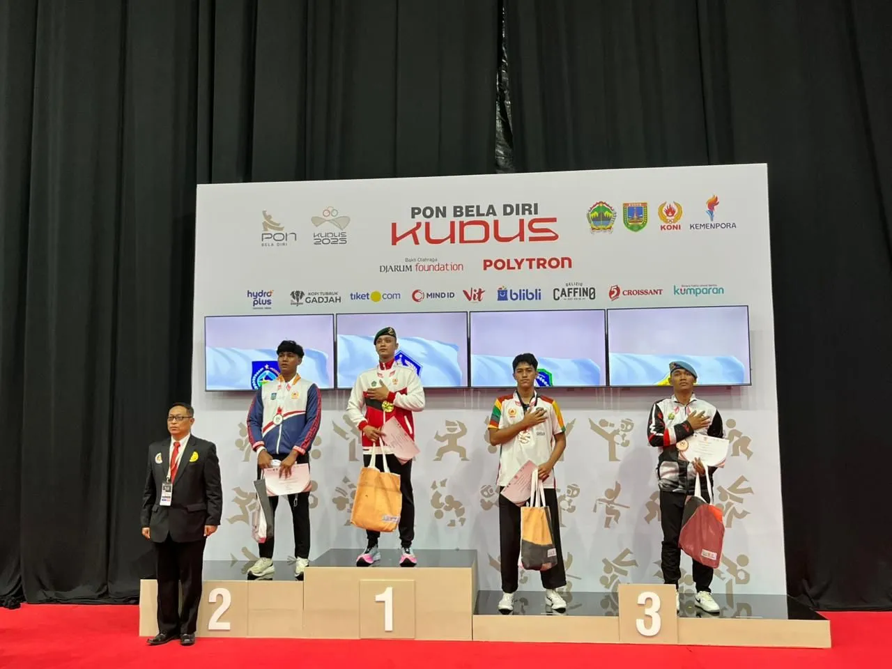 Serda Kadek Budiasta, Prajurit Kodam IX/Udayana Persembahkan Emas untuk Bali di PON Beladiri 2025