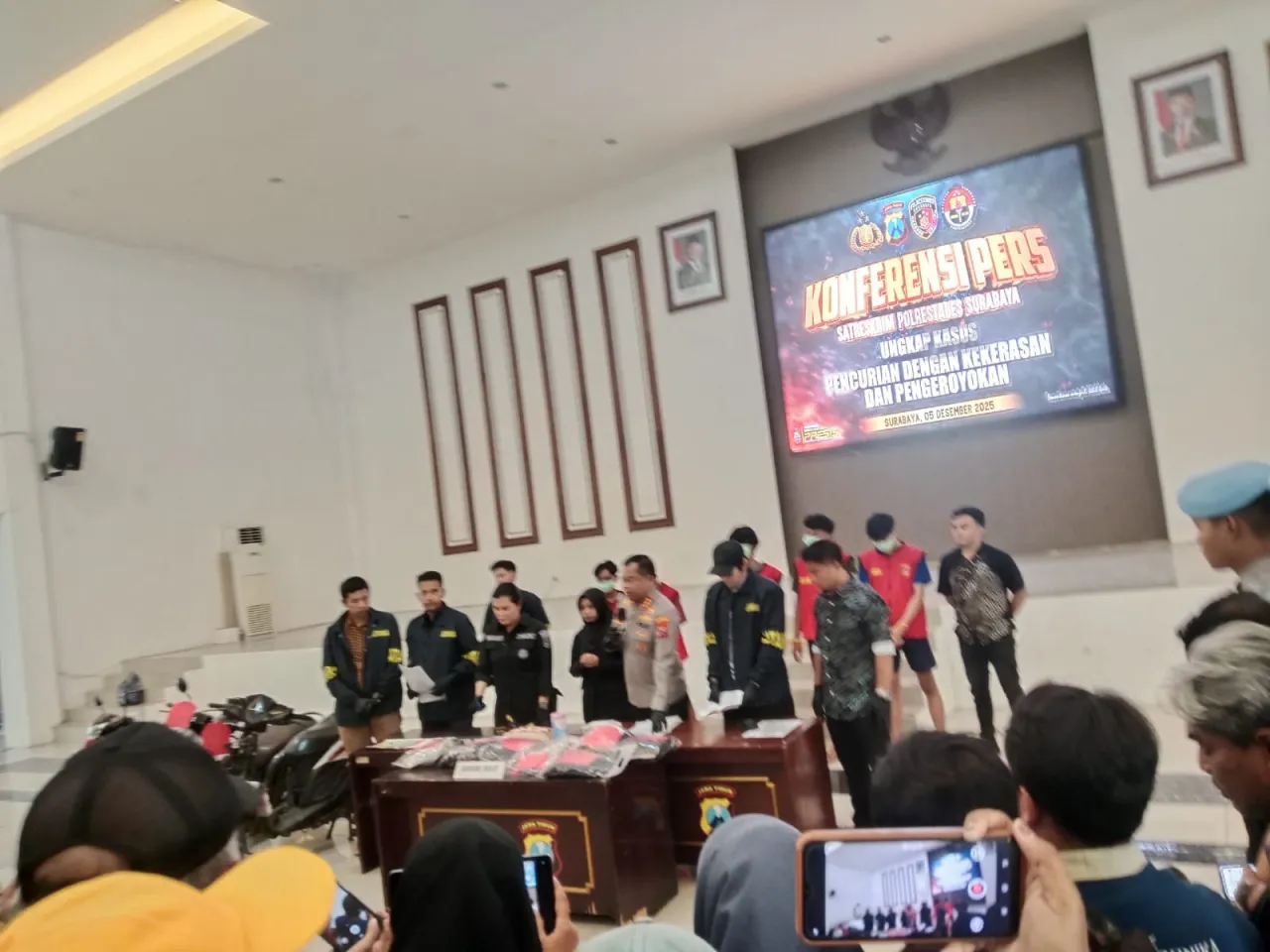Viral Aksi Kriminal, Satreskrim Surabaya Ringkus 8 Pemuda Brutal dalam Waktu Singkat
