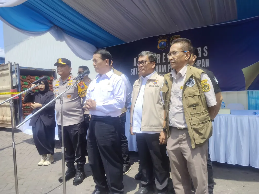 Polda Jatim Ungkap Penyelundupan Bawang Bombay 70 Ton