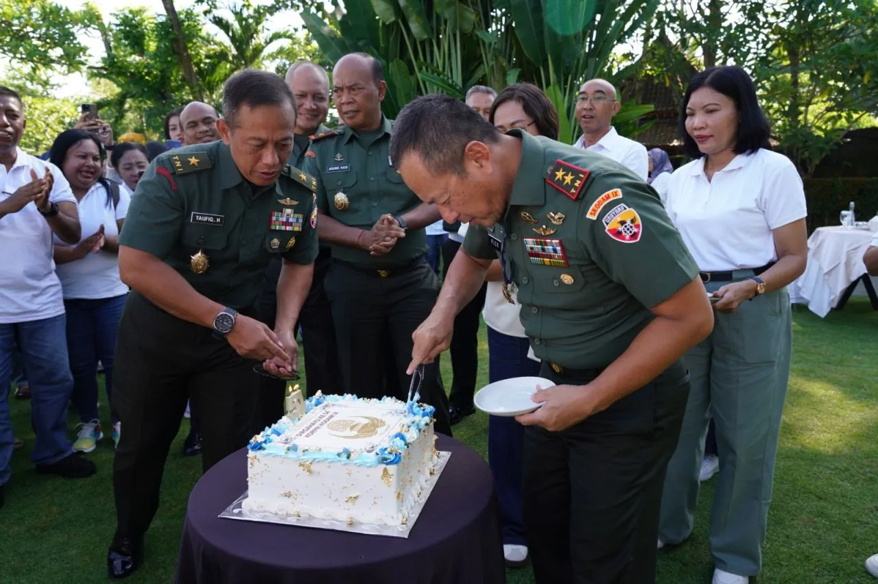 Syukuran HUT Ke-54 KORPRI, Pangdam Tekankan Profesionalisme ASN Kodam IX/Udayana