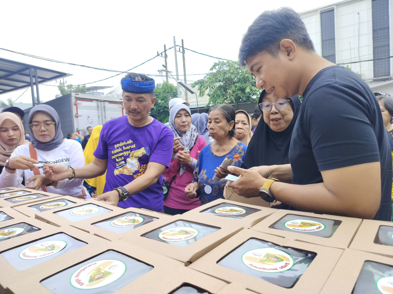 Menjelang Puasa Sego Rongewu Hadir Di Kelurahan Kapasari Kecamatan Genteng