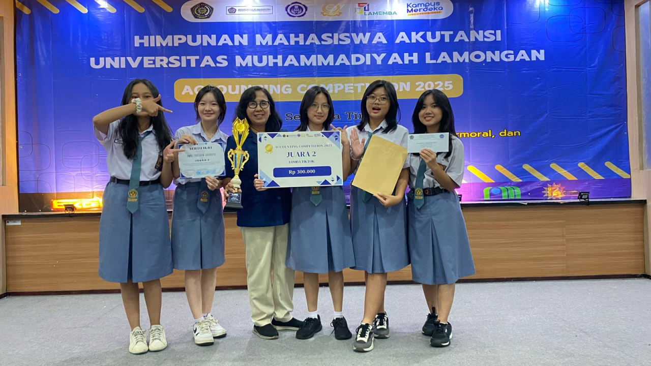 Siswa-Siswi SMAK Frateran Surabaya Raih Juara 2, Ajang lomba HMAPI Cup Vol II Serta Lomba Accounting Competition 2025