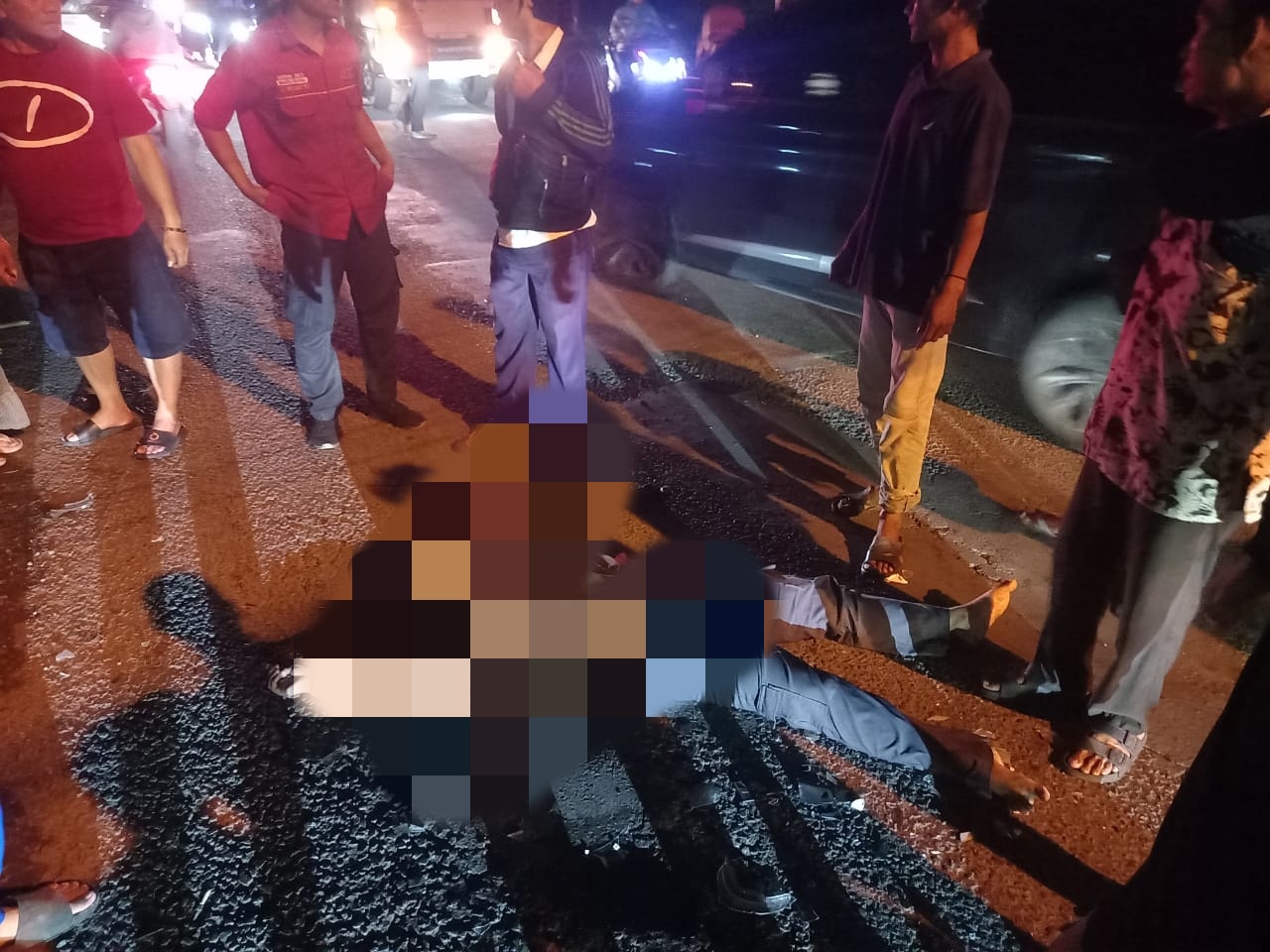 Hindari Lubang Dijalan Raya Saimbang Pengendara R2 Terjatuh Dan Meninggal dunia