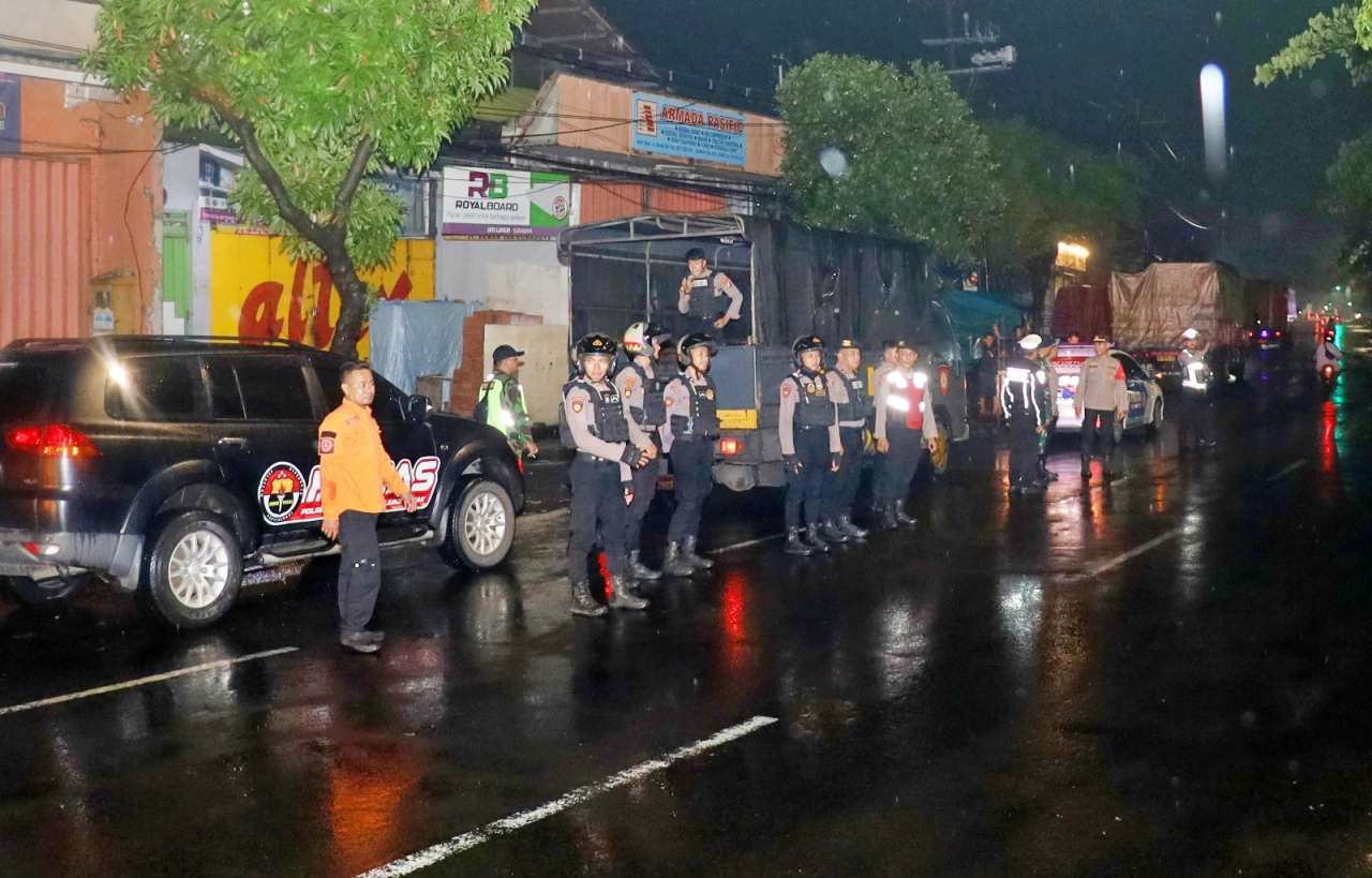 Patroli Stasioner Polres Pelabuhan Tanjung Perak Jaga Kamtibmas Selama Ramadhan