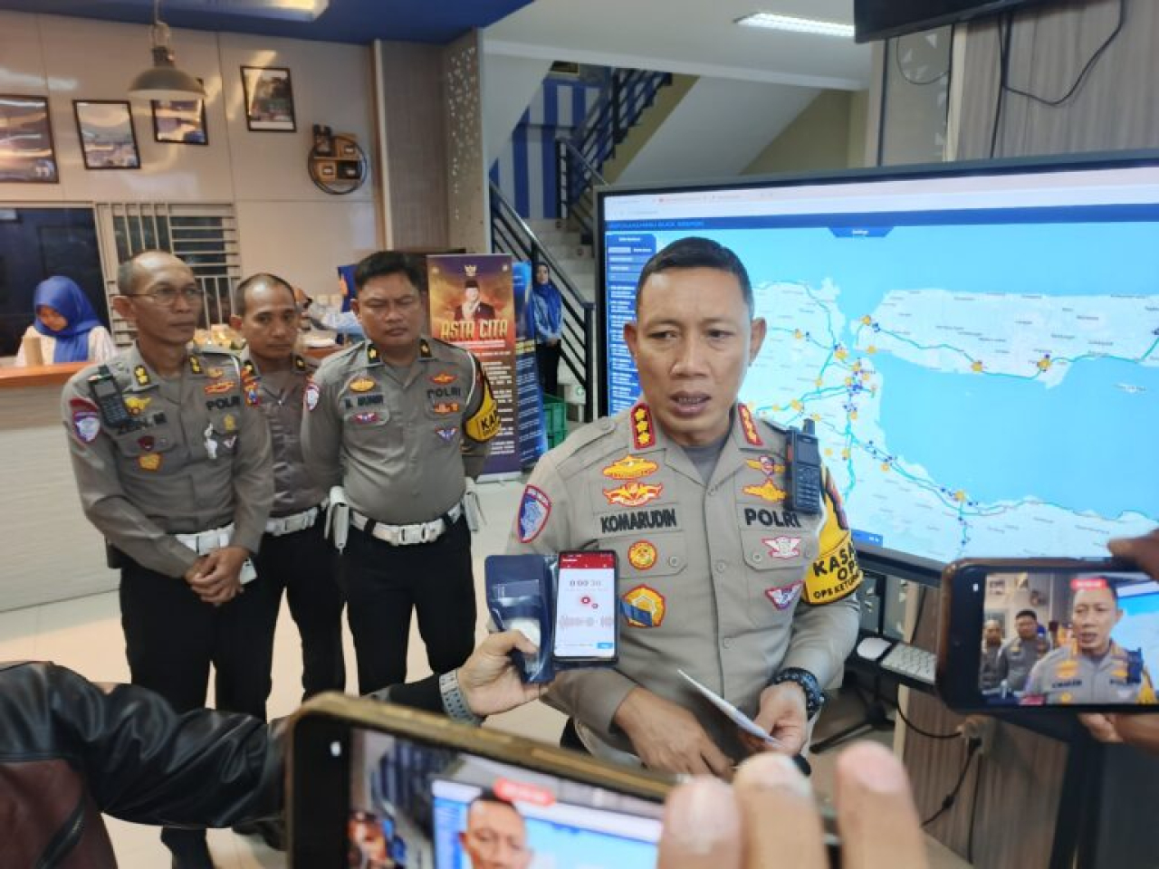 Polda Jatim Menggelar OPS Ketupat Semeru dan Pantau Arus Mudik Lebaran Melalui Aplikasi Mahameru Quick Response