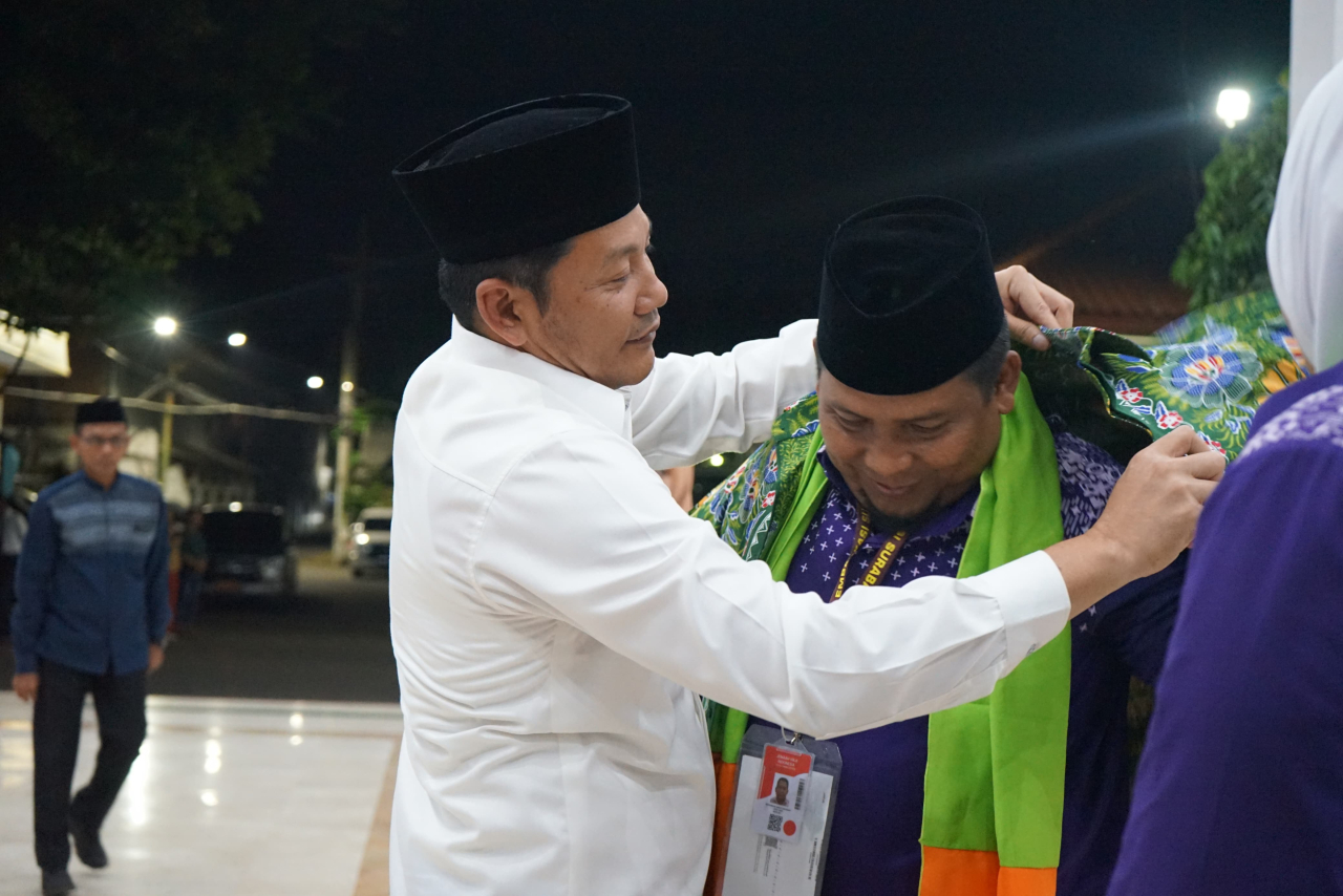 Bupati Sidoarjo Lepas Jamaah Haji Kloter 93, Yang Terakhir dari Pendopo