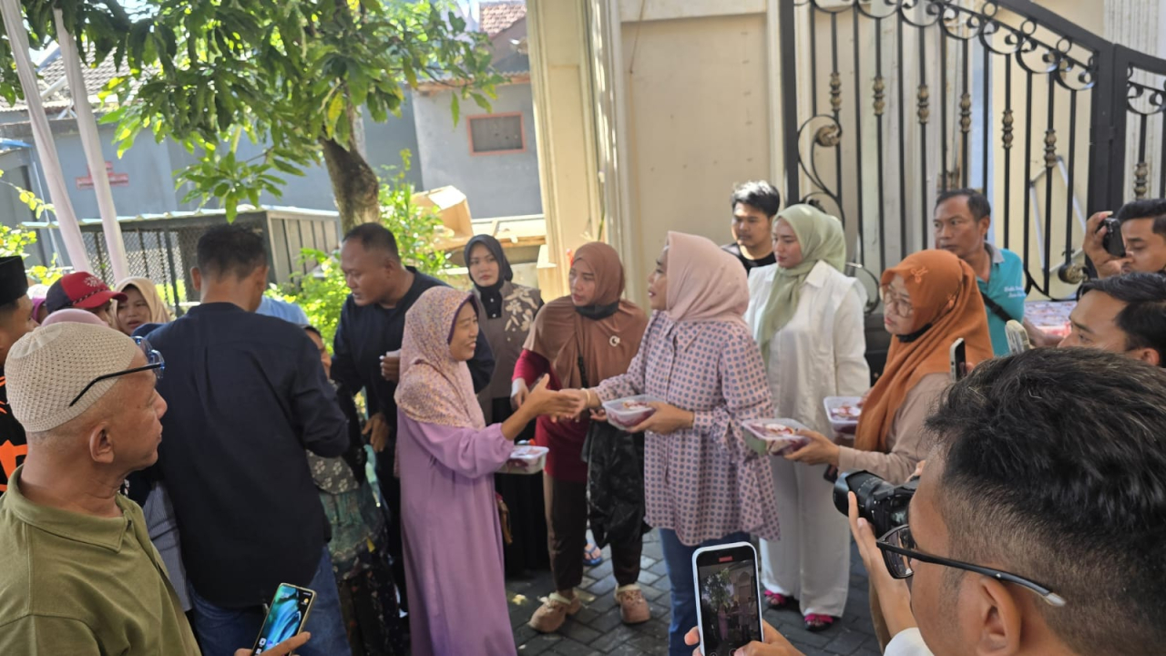 Kegiatan Kurban Idul Adha di Kediaman Wakil Bupati Sidoarjo : Kurban Mendidik Hati Untuk Peduli Dan Berbagi