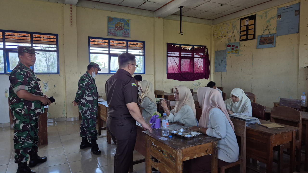 Kejari Pringsewu laksanakan Rapat Koordinasi dan Monitoring Kegiatan Pendistribusian Program Makan Bergizi Gratis
