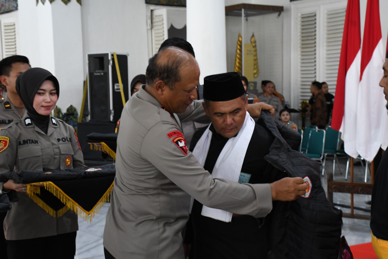 Kapolda Jatim Minta Perguruan Silat Patuhi Maklumat Aman Suro 2025 saat Suroan dan Suran Agung