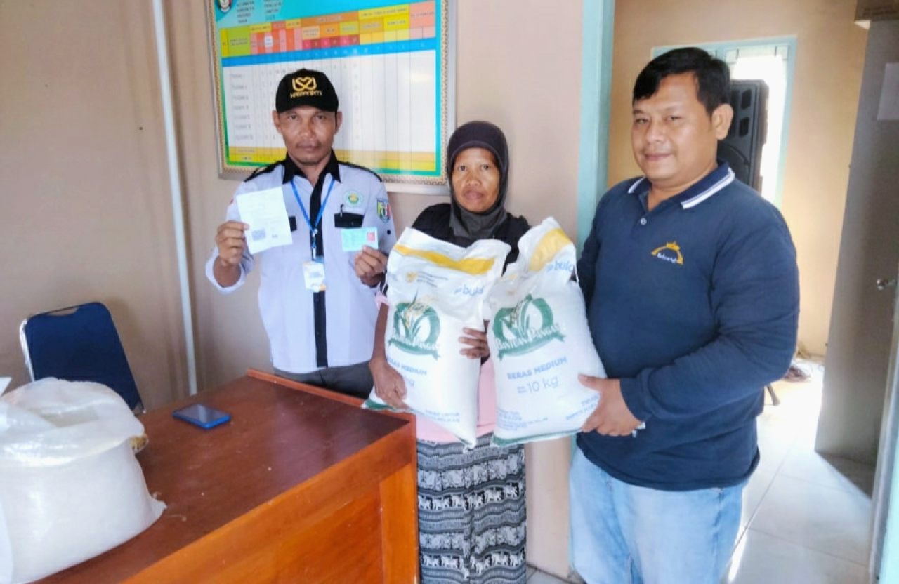 Pemerintah Pekon Pujodadi Kembali Salurkan Bantuan Pangan Kepada 279 Keluarga Penerima Manfaat (KPM)