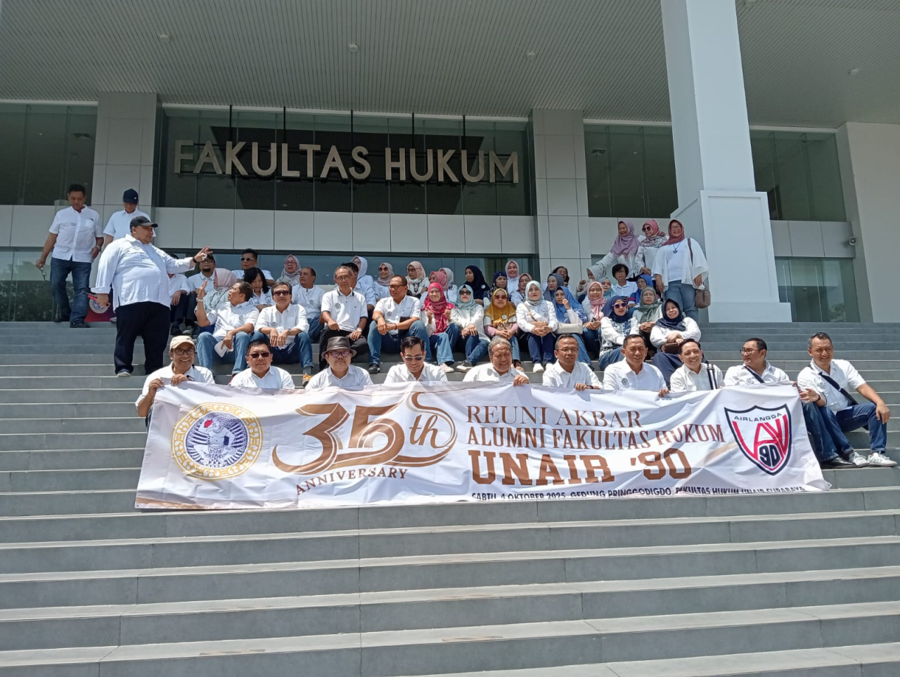Reuni Akbar IKA FH Unair 1990 Rayakan 35 Tahun Kebersamaan “Sak Lawase