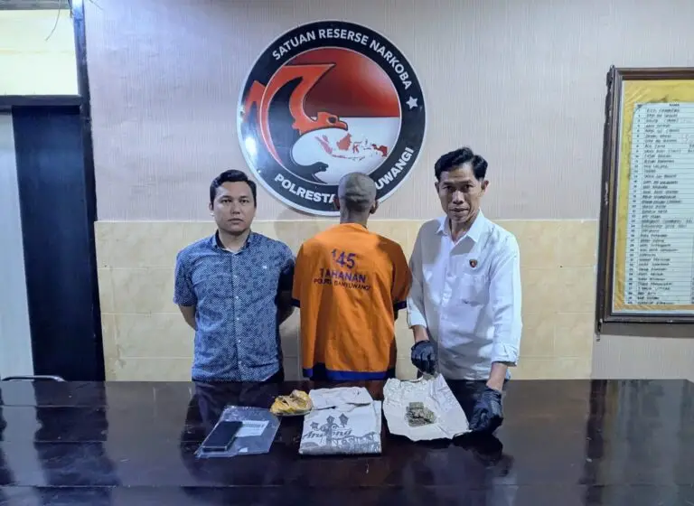 Satreskoba Polresta Banyuwangi Berhasil  Menggagalkan Transaksi Narkotika dan Mengamankan Tersangka Bersama Barang Bukti
