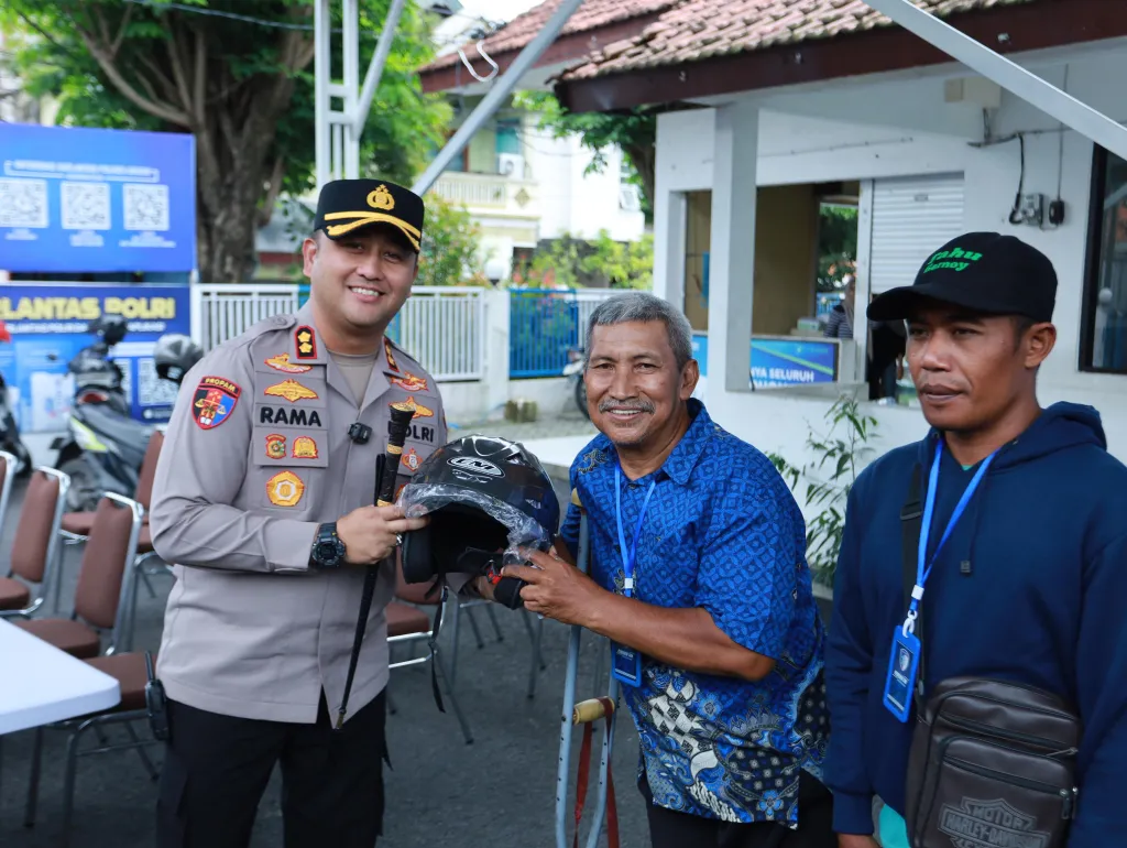 Satlantas Polres Gresik Wujudkan Pelayanan Inklusif Terbitkan SIM D Ramah Disabilitas