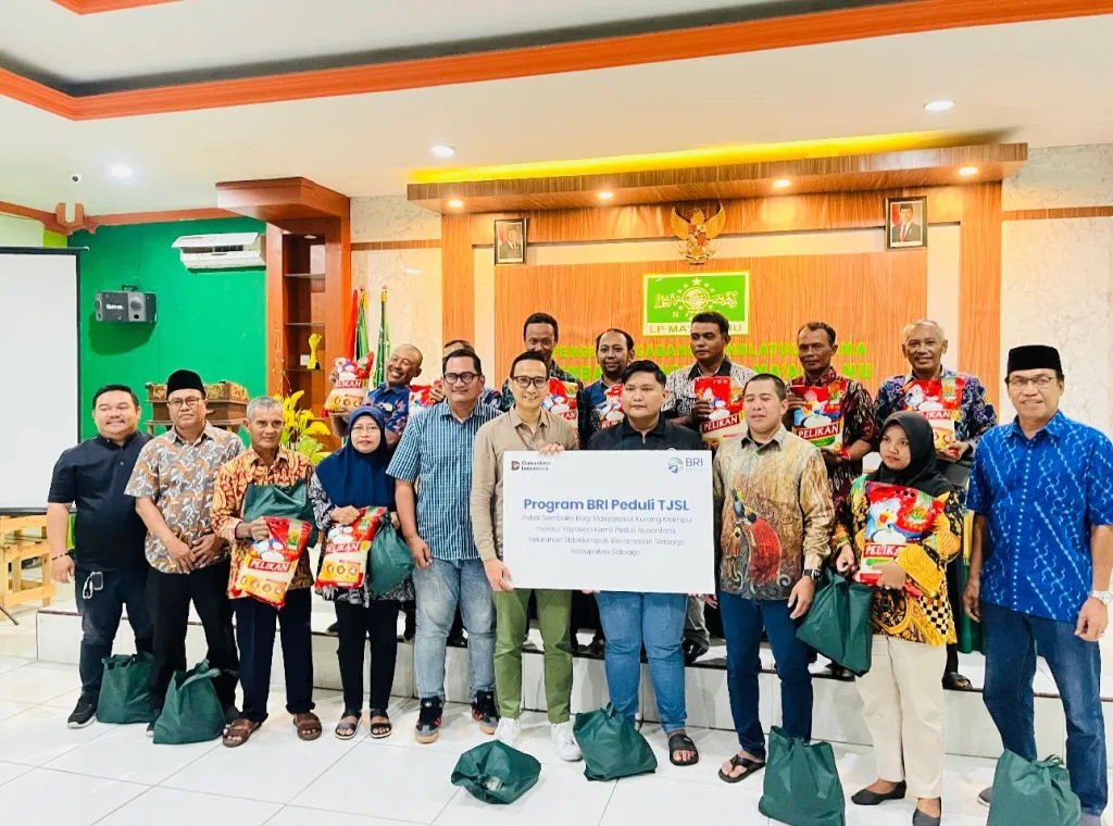 BRI Sidoarjo Salurkan 2000 Paket Sembako Wujud Tanggung Jawab Sosial Kepada Masyarakat Kurang Mampu