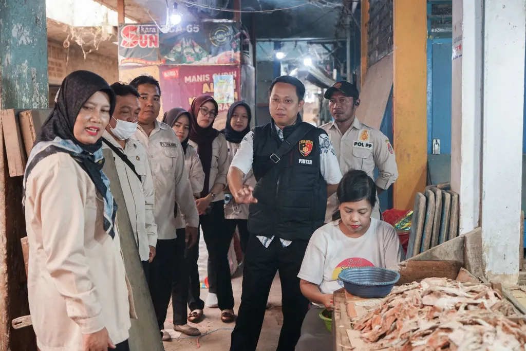 Satgas Saber Polres Jember Sidak Pasar Antisipasi Lonjakan Harga Pokok Pangan ‎
