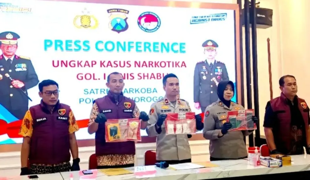 Polres Ponorogo Amankan Pengedar Narkoba Asal Madiun, Sita 301 Gram Sabu ‎
