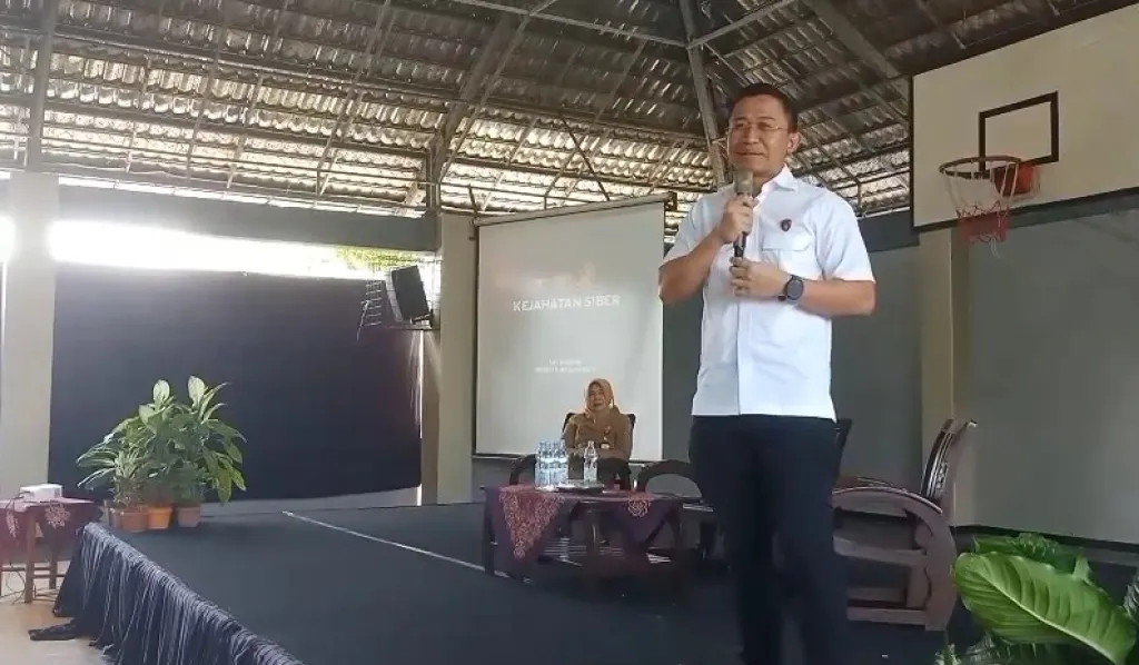 Polresta Malang Kota Edukasi Pelajar tentang Bahaya Kejahatan Siber dan Judol