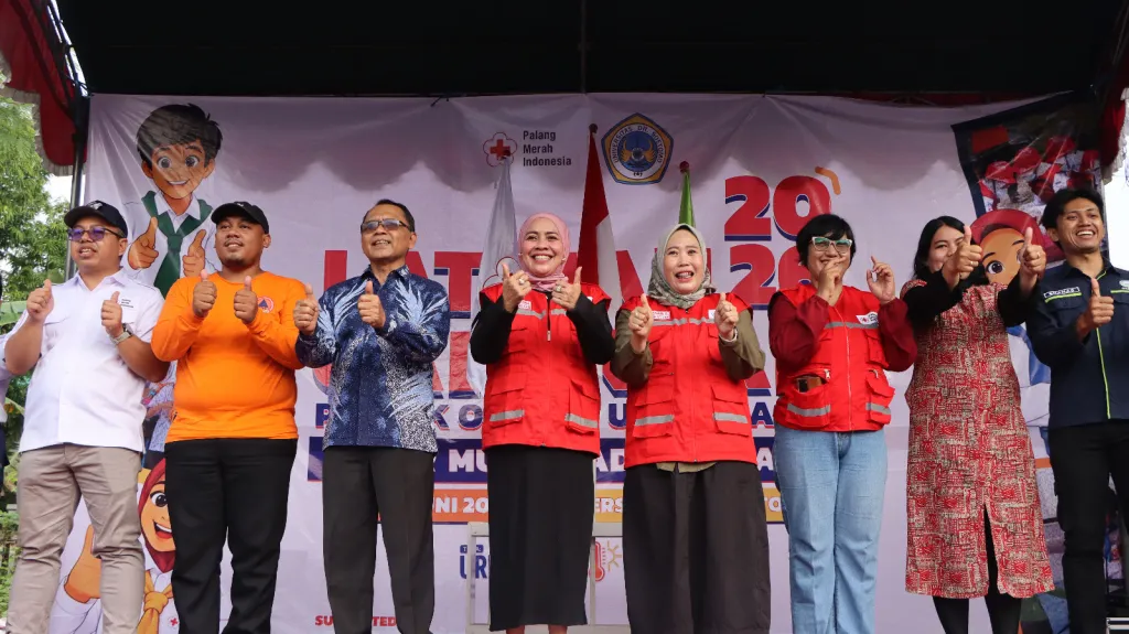 Latgab PMR Kota Surabaya 2026 di Unitomo, Ribuan Pelajar Ditempa Jadi Relawan Masa Depan