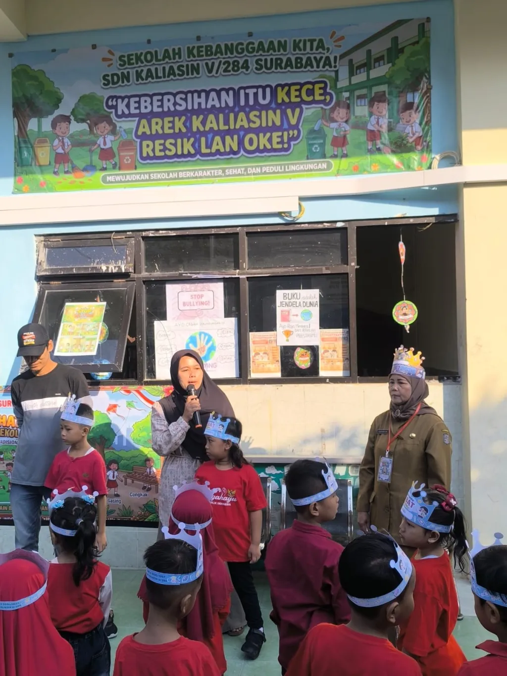 Masa Pengenalan Lingkungan Sekolah ( MPLS ) SDN Kaliasin V /284 Surabaya Berjalan Lancar