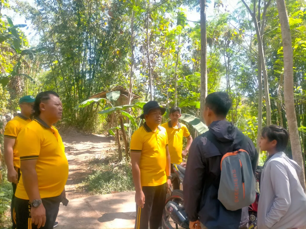 Respon Cepat Call Center 110 Polres Bondowoso Selamatkan 2 Warga Tersesat di Puncak Mahadewa Curah Dami