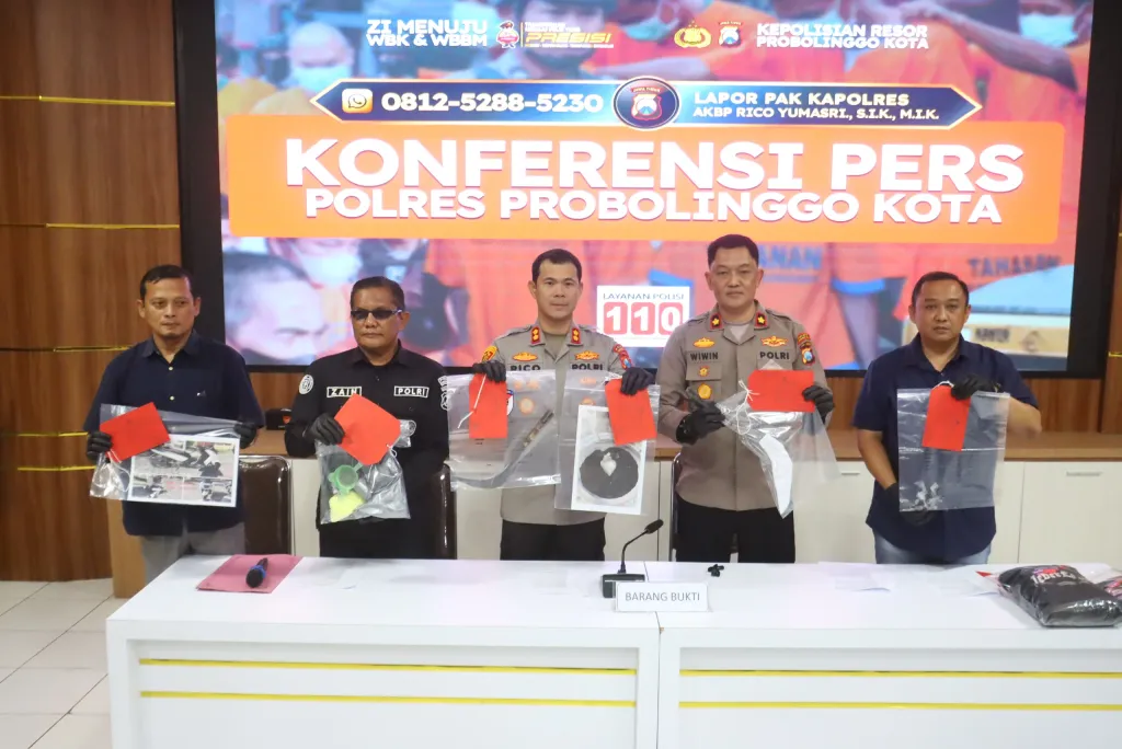 Polres Probolinggo Kota Amankan 5 Tersangka Pelempar Bondet di Mayangan ‎ ‎