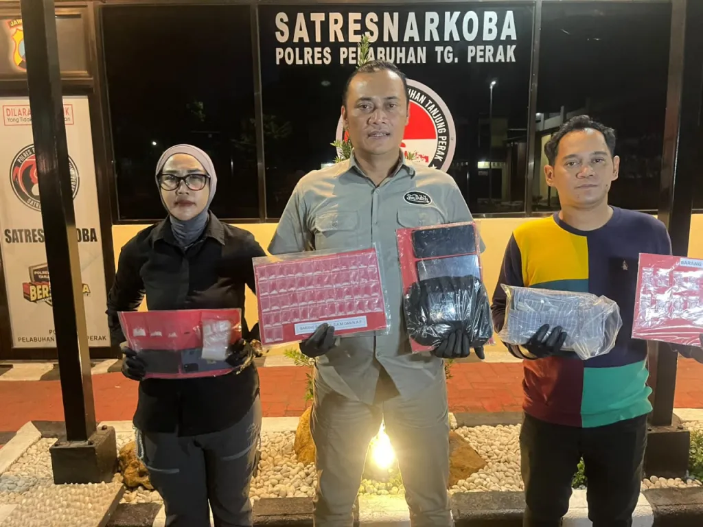 Dua Pekan, Polres Tanjung Perak Bongkar Tiga Jaringan Narkoba, 22,76 Gram Sabu dan Pil Ekstasi Disita