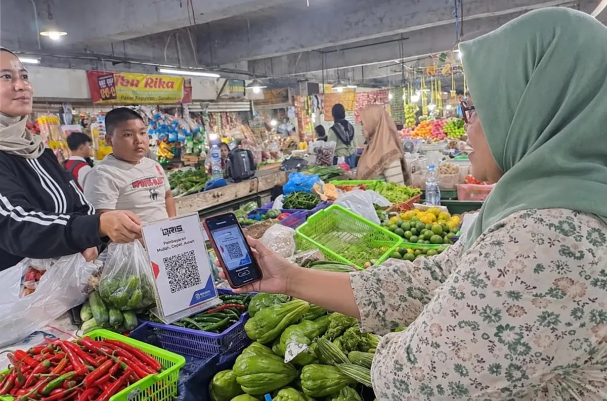 Permudah Transaksi QRIS, BRI Surabaya Sediakan WiFi di Pasar Keputran Surabaya