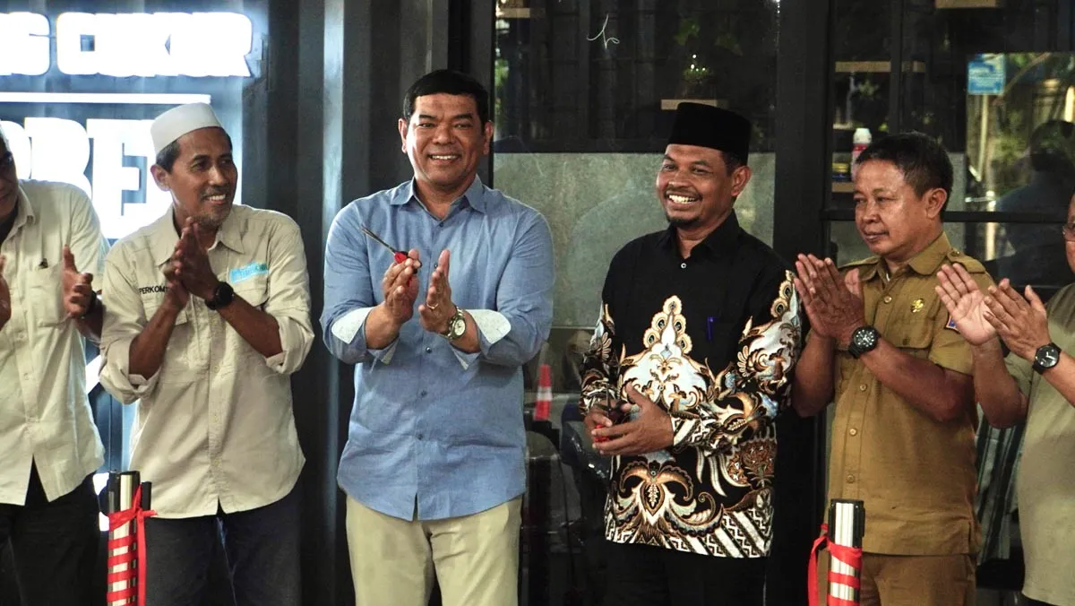 Dilatih hingga Dipekerjakan, Warga Ring 1 Gabung Lamong Cukur