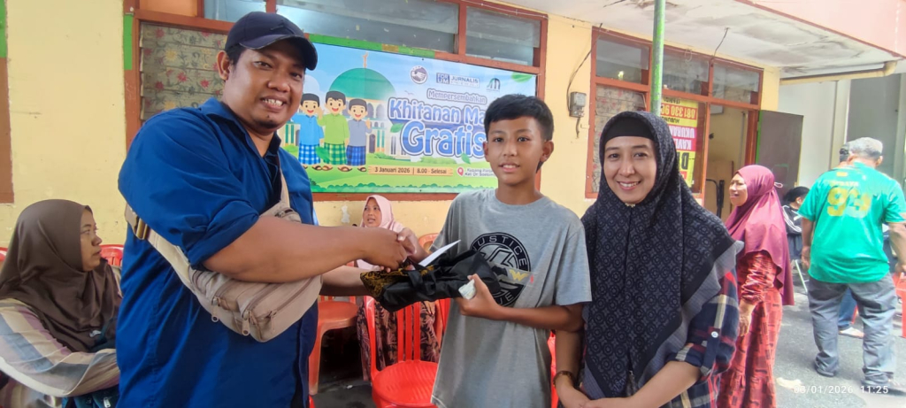 Forum Jurnalis Peduli Gelar Khitanan Massal Gratis di Tegalsari Surabaya