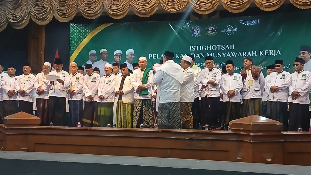Istighosah, Pelantikan, dan Musyawarah Kerja Idaroh Syu'biyyah JATMAN Kota Surabaya Berlangsung Khidmat
