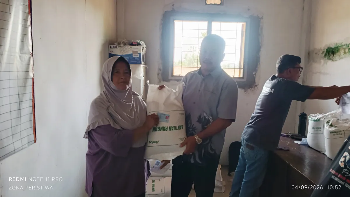 Pemerintah Pekon Panutan Salurkan Bantuan Pangan Beras 30 Kg kepada 371 KPM di Kecamatan Pagelaran, Kabupaten Pringsewu